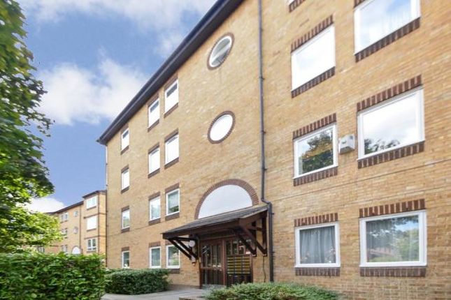 Thumbnail Flat to rent in Chaucer Drive, London