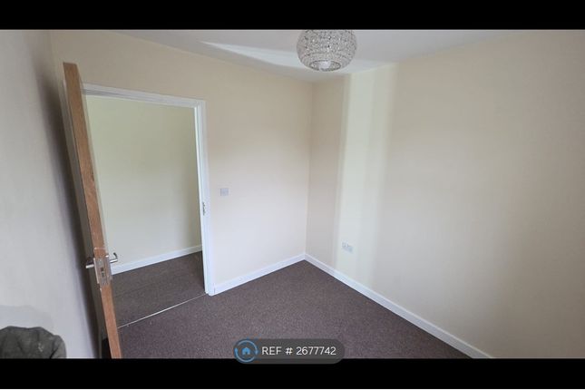 Flat, Siding Court Guest St, Widnes photo 5