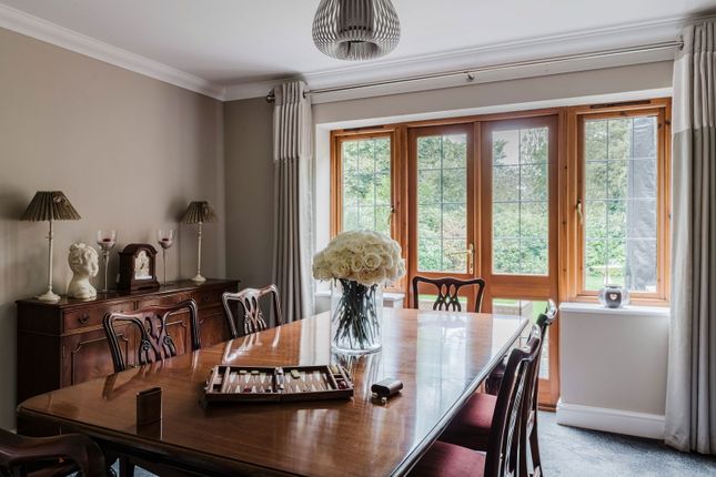 Oaklands, Swan Lane, Edenbridge photo 4
