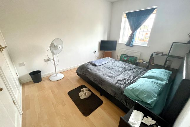 2, Gala Drive, Alvaston photo 3