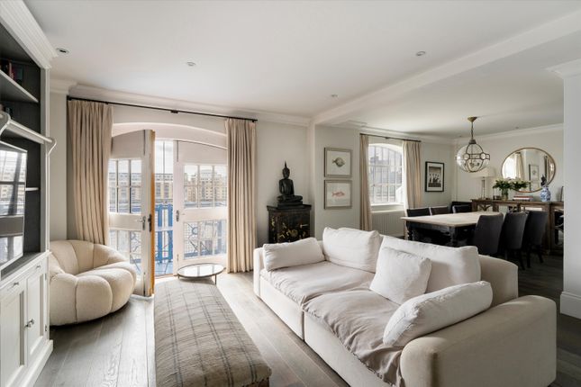2-bed flat on St. Katharines Way, London, £1,195,000