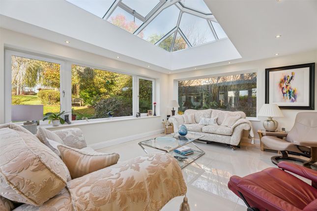 19, Park Road, Sherington photo 3
