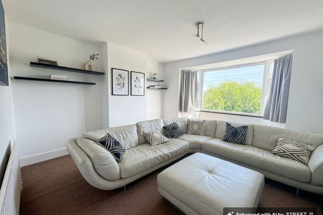 48a Marlow Road, High Wycombe photo 3