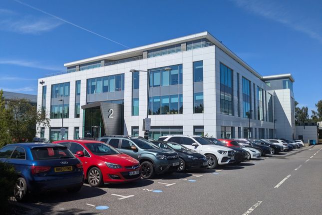 Office to let in Part 1st Floor, Guildford Business Park, Guildford Surrey