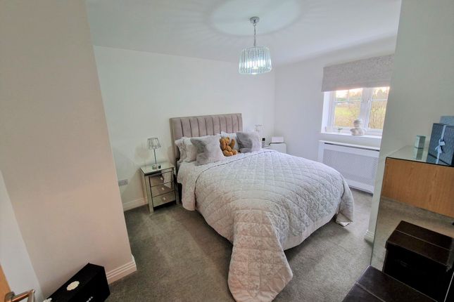Flat to rent in Meer Stones Road, Balsall Common, Coventry