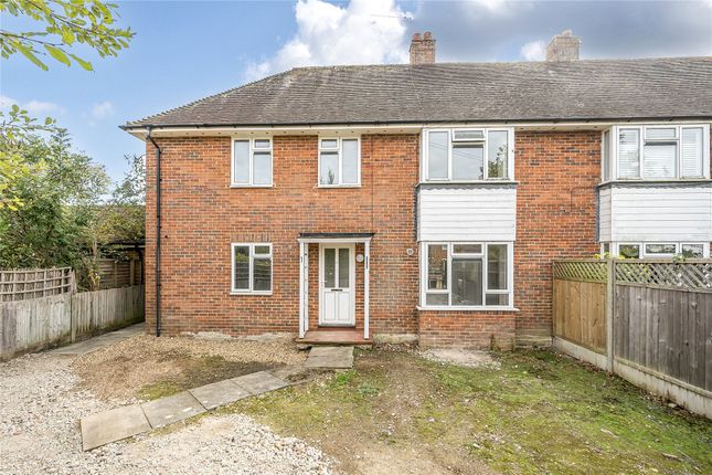 2-bed flat on 12A, Woodside, Surrey, £275,000