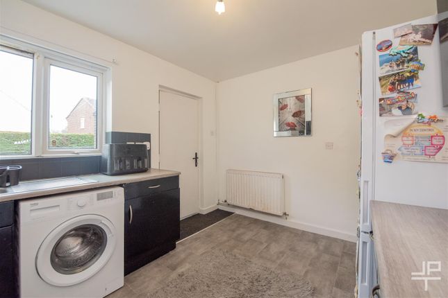 104, Derby Road, Warrington photo 4
