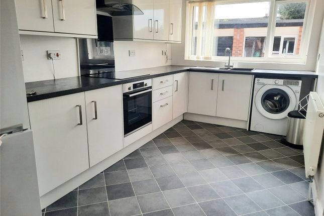 3, Poplar Close, Preston photo 3