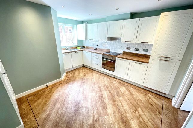 22, Harton Court, South Shields photo 3