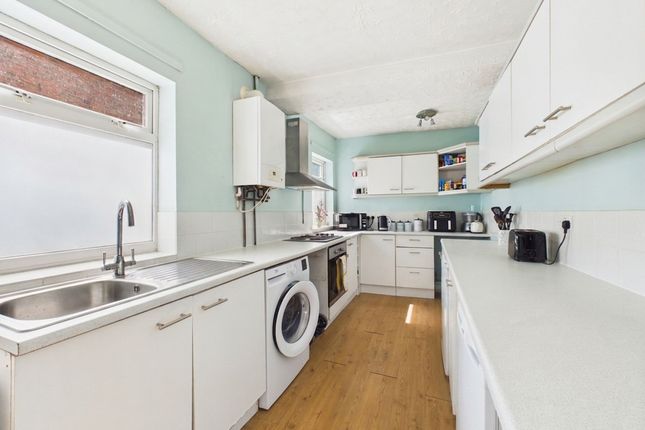 4 Elm Avenue, Nottingham photo 3