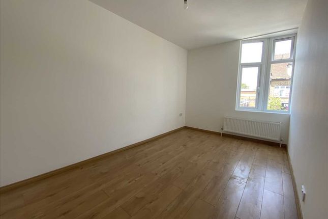 Flat 1, 166-168, Greenford Road, Harrow photo 3