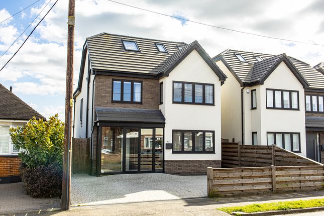 47, Castle Road, Benfleet photo 2