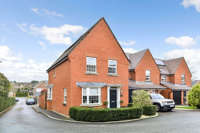 Thumbnail Detached house for sale in Meadowcroft Close, Clanfield, Waterlooville, Hampshire