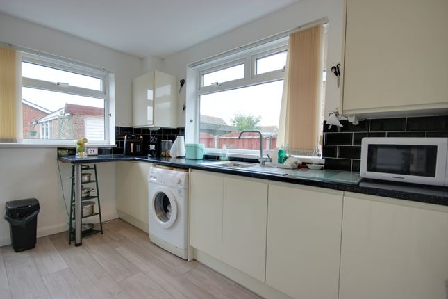 21, Percy Close, Beverley photo 3