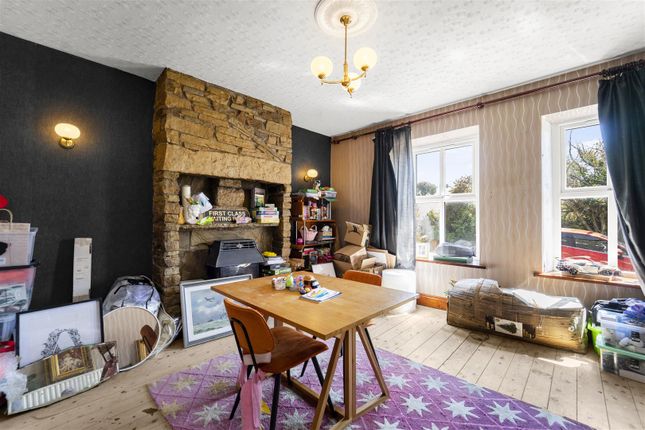 8, Dog Pits Lane, Bacup photo 4