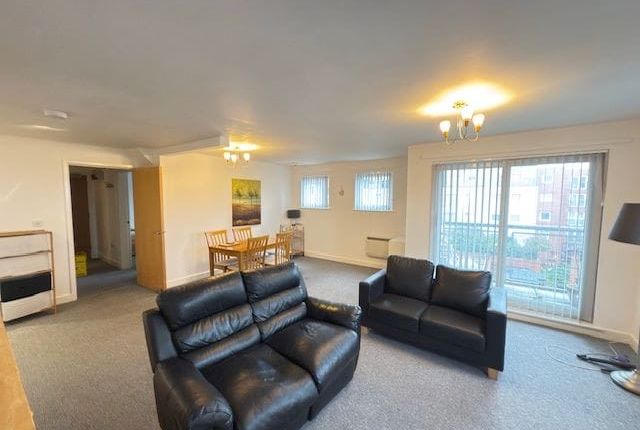 Windsor Court, London Road, Newcastle photo 2