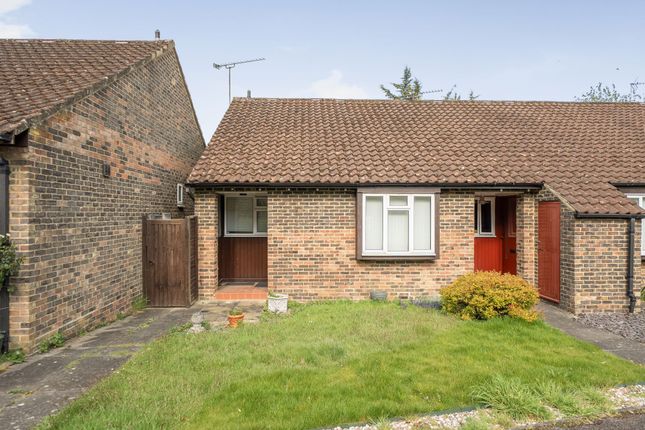 2-bed house on 6 Bowyers Close, Ashtead, £395,000