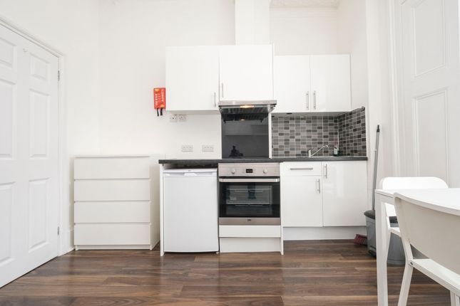21 Camden Park Road, London photo 4