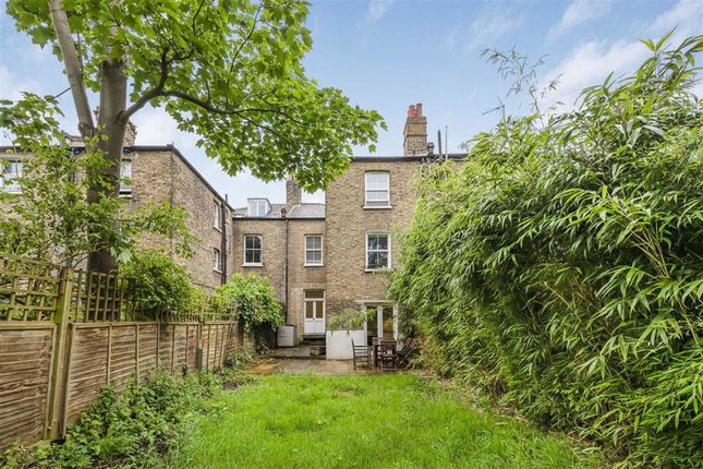 21B, Erlanger Road, London photo 4
