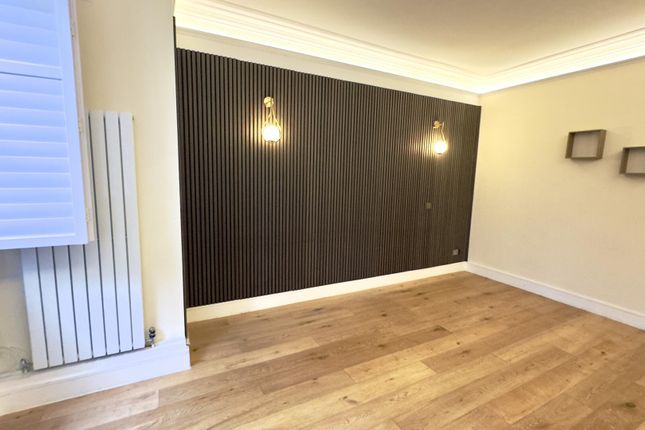 2-bed flat on Flat 7, 22, Gledhow Gardens, London, £960,000