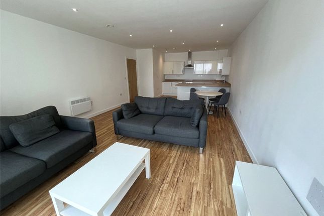 3-bed flat on 37B Chatham Waters, South House, Gillingham, £1,650/mo