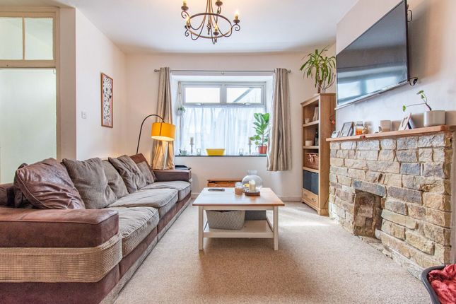 2 Central Villas, Liskeard photo 2