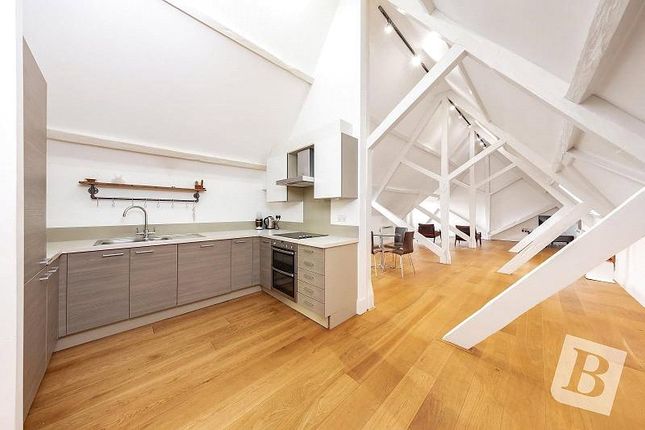 Penthouse North,, Pope Court, Brentwood photo 4