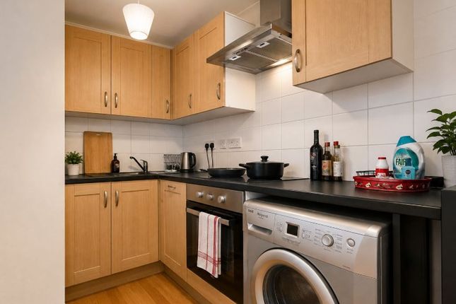 Flat 6, 19, Bury Road, Gosport photo 3