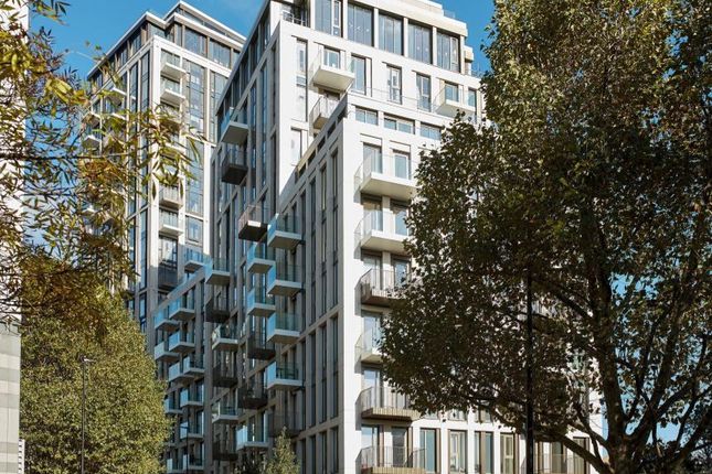 Flat for sale in Admiralty House, London Dock, London