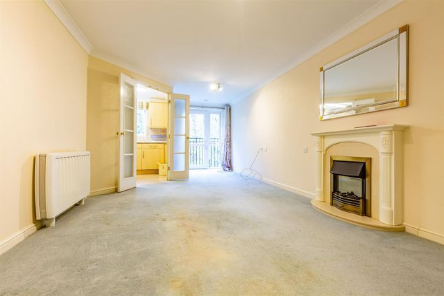 Flat for sale in High Street South, Rushden