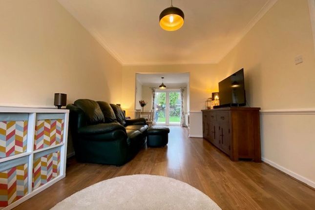 8 Horseshoe Close, Maidstone photo 4