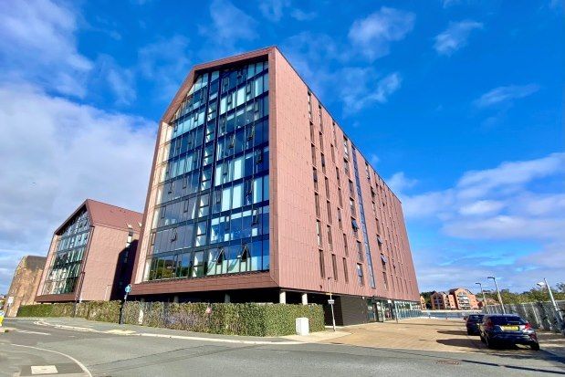 Thumbnail Flat to rent in Duke Street, North Shields