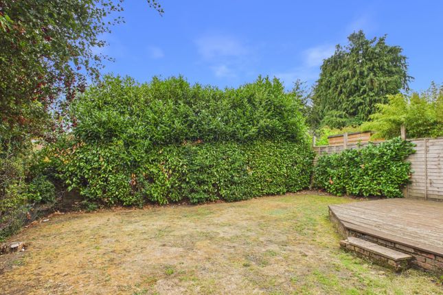 1 Garden Cottages,, The Hill, Winchmore Hill photo 4