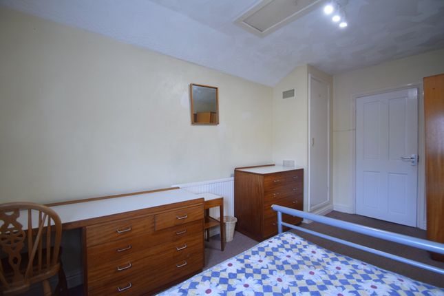Cathays Terrace, Cardiff photo 5