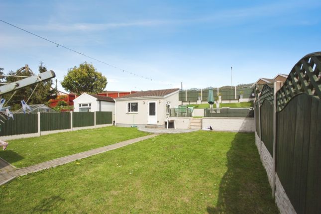 39, Ceiriog Crescent, Pontypridd photo 2