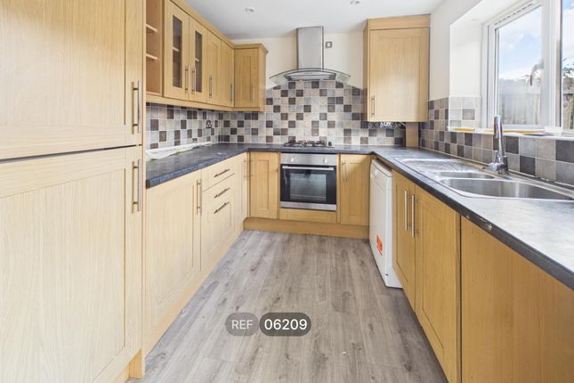 Monkhill Lane, Pontefract photo 2