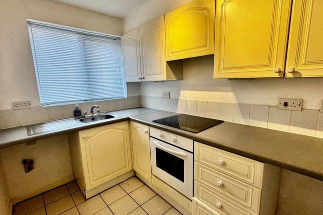 37, Nelson Drive, Staffordshire photo 2
