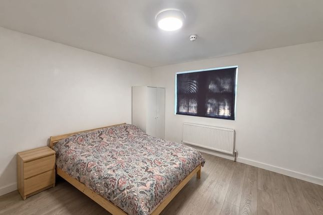 5, Fassett Road, Kingston upon Thames photo 2