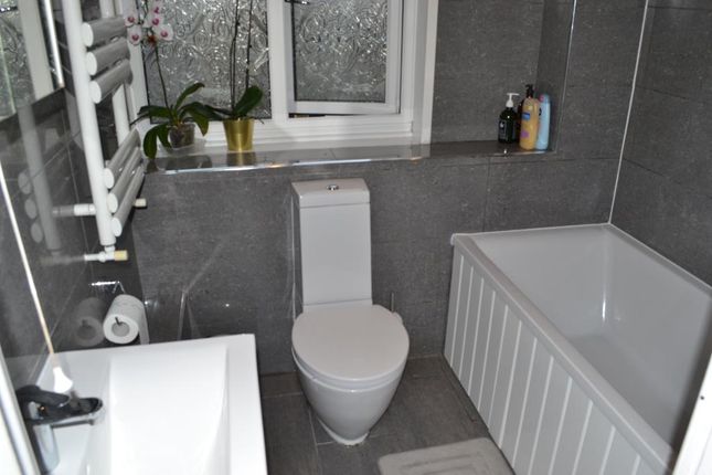 66, Gibbins Road, London photo 3