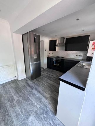 Bulwer Road, Edmonton photo 5