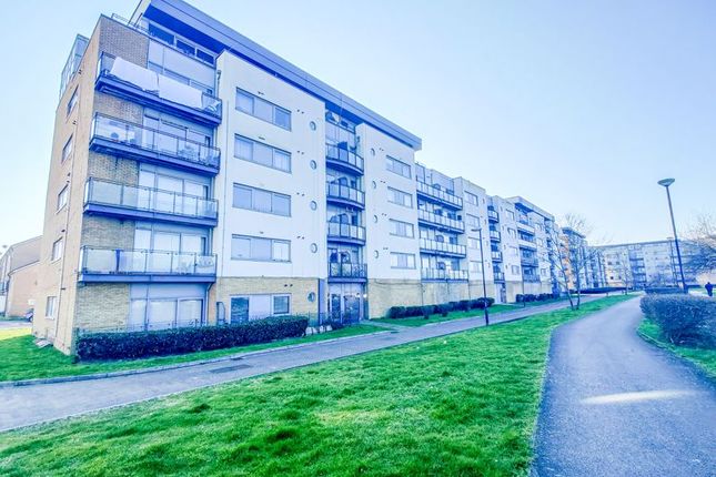 Flat to rent in Hill House, Defence Close, West Thamesmead, London
