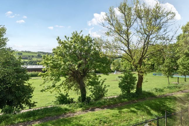72, EDWARD STREET, SOWERBY BRIDGE photo 4