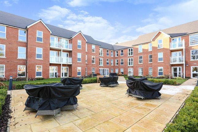 Thumbnail Flat for sale in Scalford Road, Melton Mowbray, Leicestershire.
