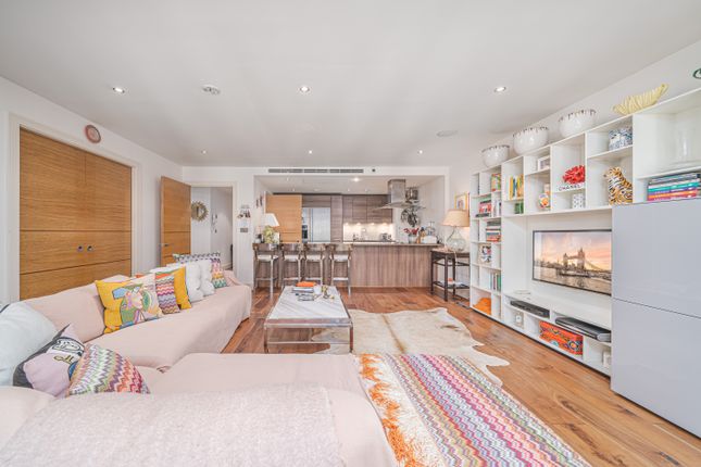 Flat for sale in Lensbury Avenue, London