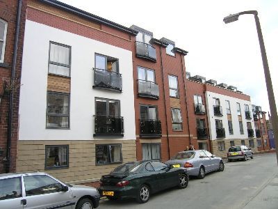 Flat to rent in Bennett Road, Leeds