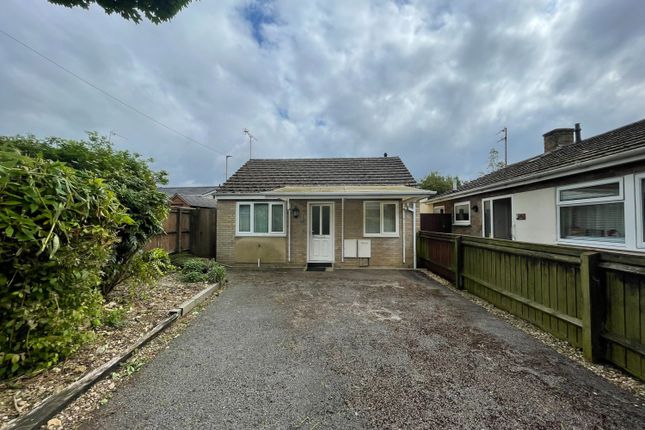Thumbnail Detached bungalow to rent in Church View, Carterton, Oxfordshire