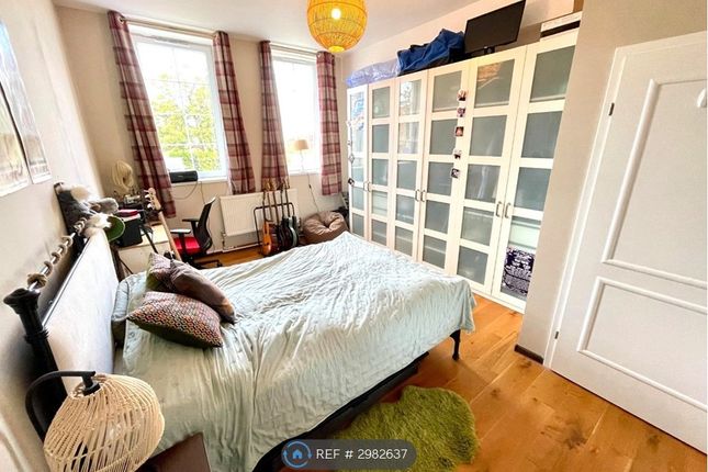 Flat, Duke Street, Luton photo 2