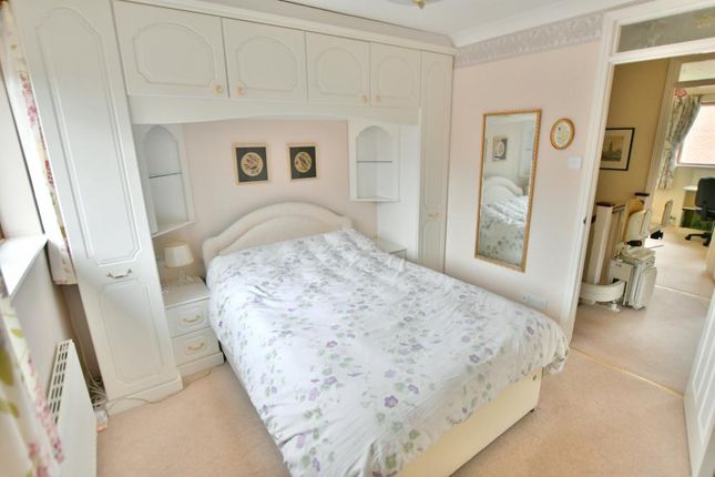 9, Walford Gardens, Wimborne photo 4