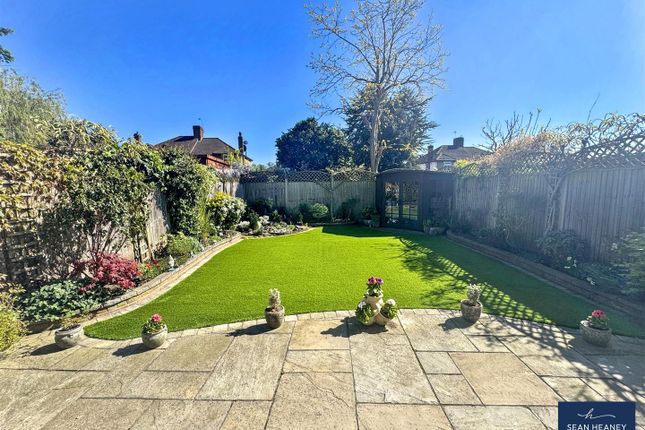 5, The Paddocks, Barnet photo 2