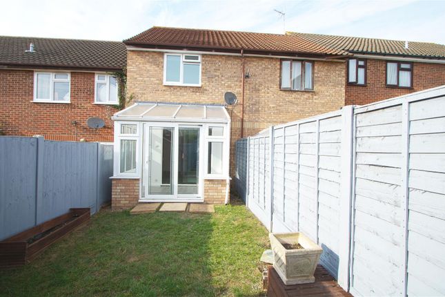 2-bed terraced on 39, Robinia Close, Steeple View, £300,000